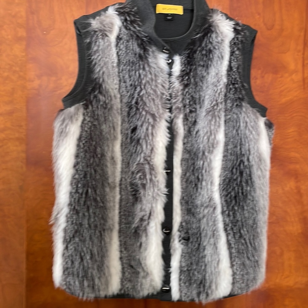St. John Medium Faux Fur Vest in gray and white with St. John stamp on buttons.